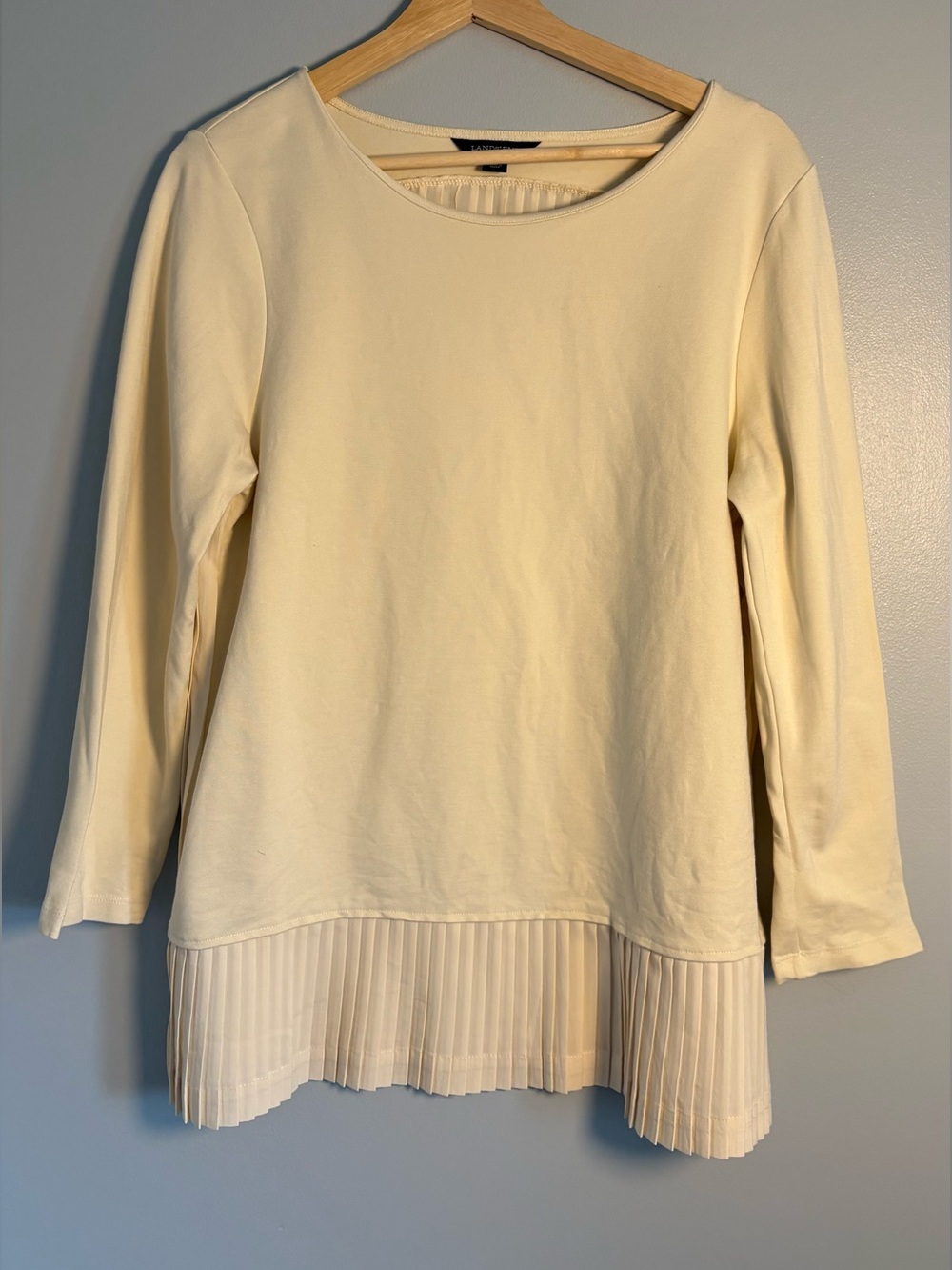 Lands’ End Pleated Hem Long Sleeve Top size 10-12